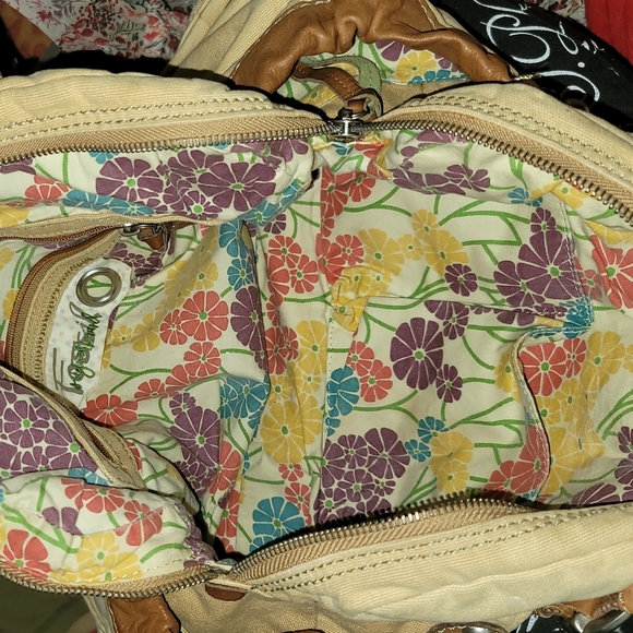 Handbag - Picture 3 of 5